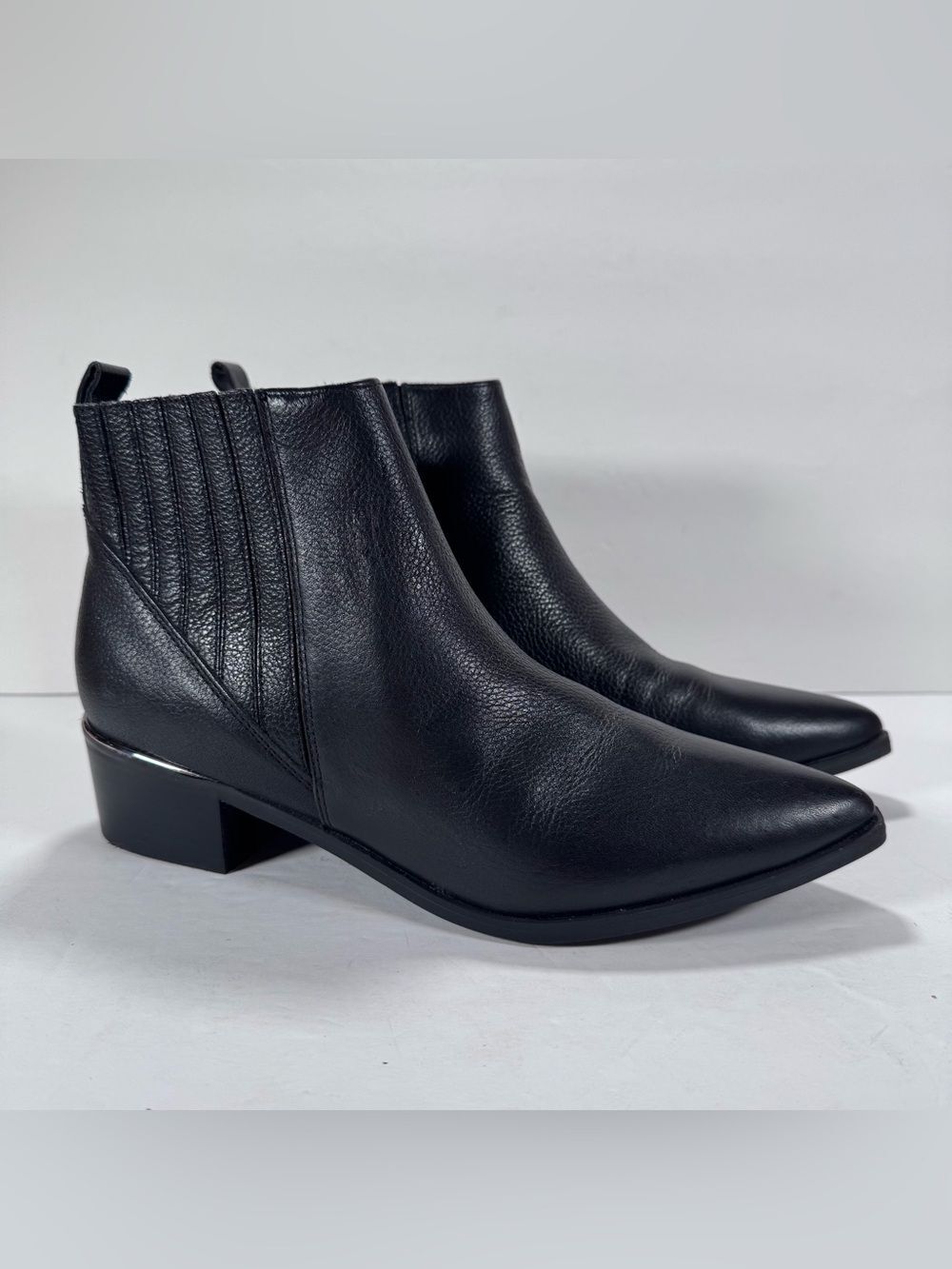 Marc Fisher Missir Black Leather Western Chelsea Block Heel Ankle Bootie Size 9M
